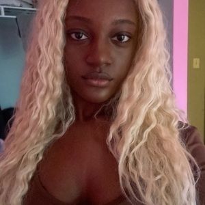 Meet your Posher, Lauryn